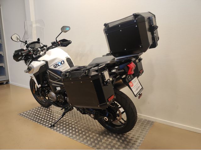 triumph - tiger-1200-xrt