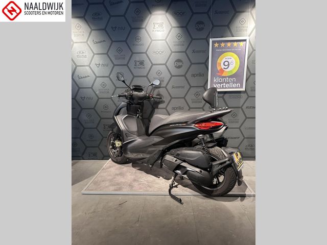piaggio - new-beverly-s-400-hpe