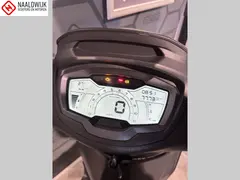 Piaggio NEW Beverly S 400 HPE 2022 occasion – foto 5 van 5