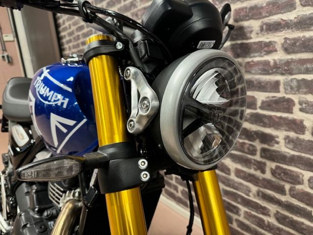 triumph - speed-400