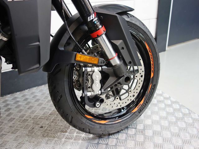 ktm - 990-duke