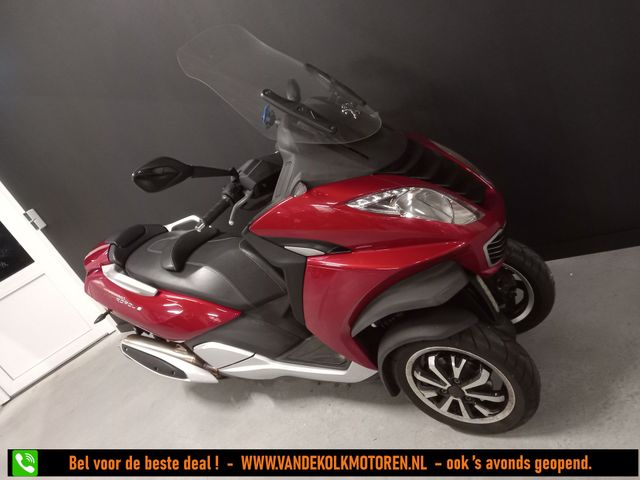 peugeot - metropolis-400