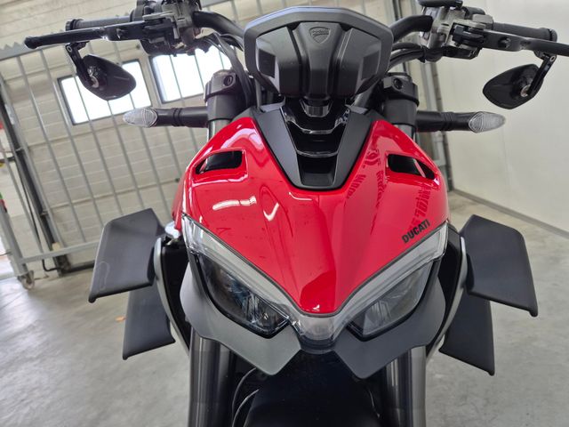 ducati - streetfighter-v2