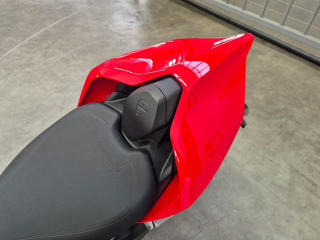 ducati - streetfighter-v2