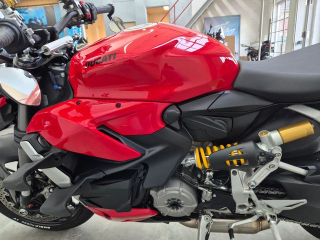 ducati - streetfighter-v2