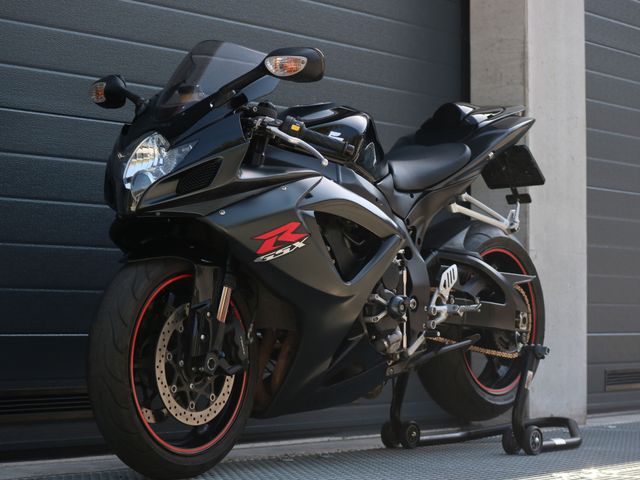 suzuki - gsx-r-750
