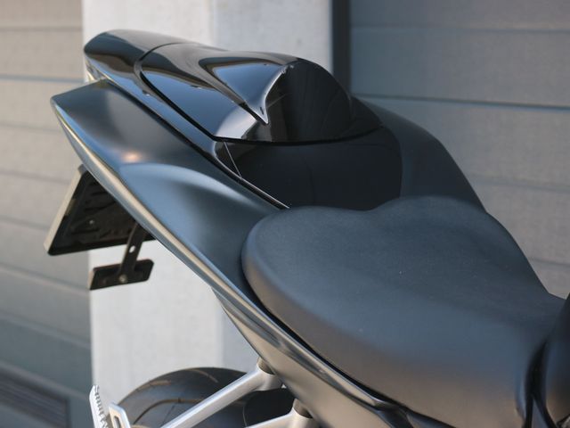 suzuki - gsx-r-750