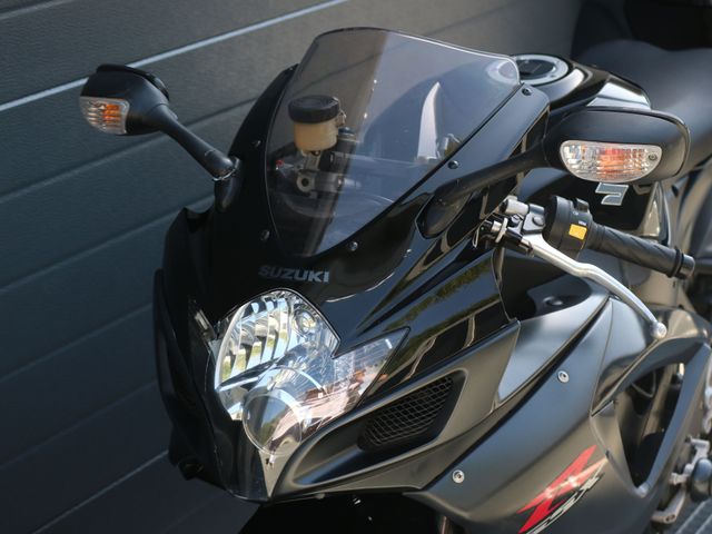 suzuki - gsx-r-750