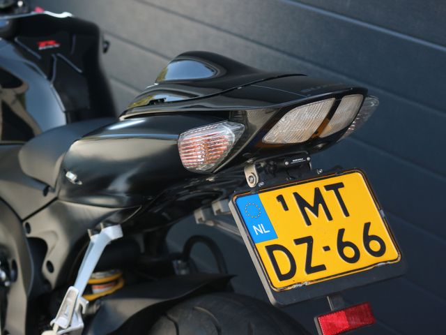 suzuki - gsx-r-750