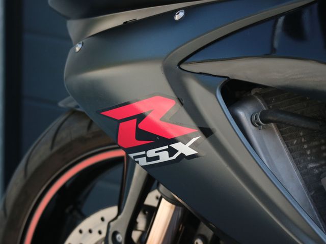 suzuki - gsx-r-750