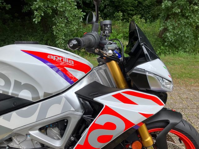 aprilia - tuono--v4-1100-factory