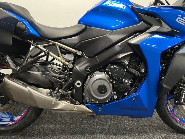 suzuki - gsx-s-1000-gt