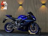 YAMAHA R7