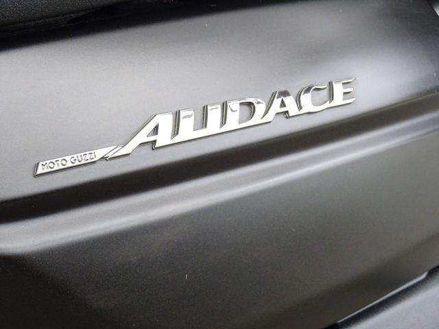 moto-guzzi - audace