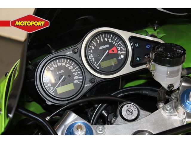 kawasaki - zx-9r-ninja