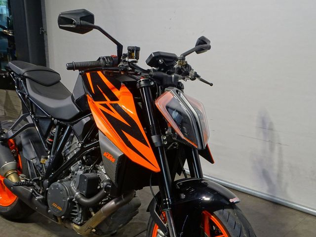 ktm - 1290-super-duke-r