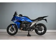 BMW R 1300 RS Racing Blue 2026 nieuw – foto 2 van 17