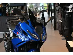 BMW R 1300 RS Racing Blue 2026 nieuw – foto 17 van 17