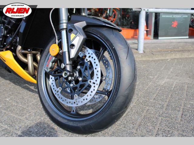 triumph - street-triple-rs
