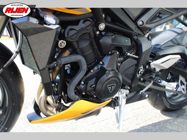 triumph - street-triple-rs