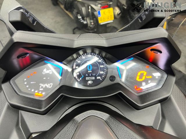 kymco - ak-550