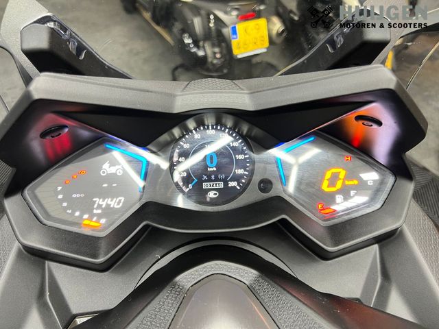 kymco - ak-550
