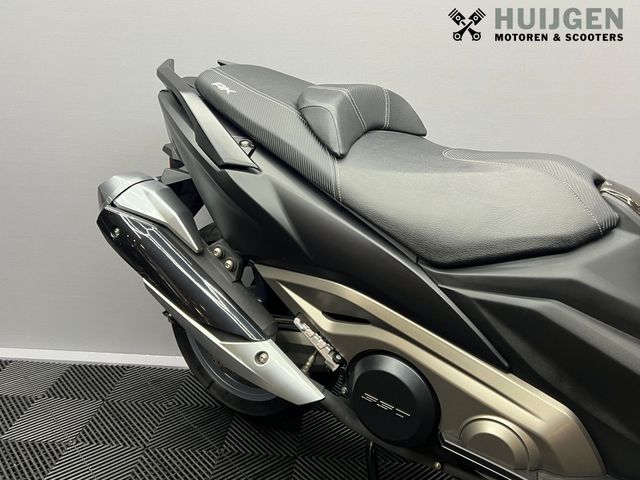 kymco - ak-550