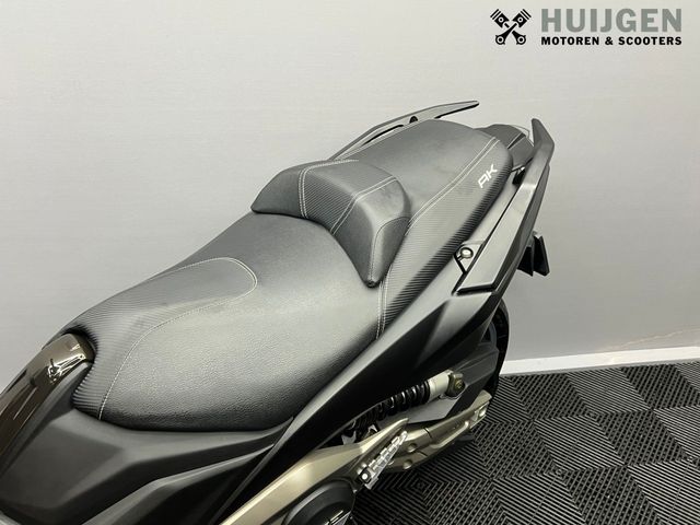 kymco - ak-550