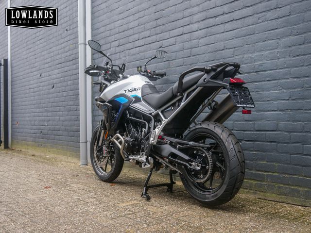 triumph - tiger-900-alpine-edition