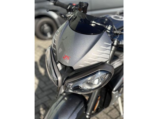 triumph - street-triple-rs