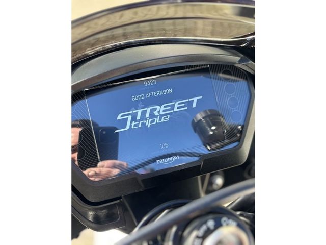 triumph - street-triple-rs