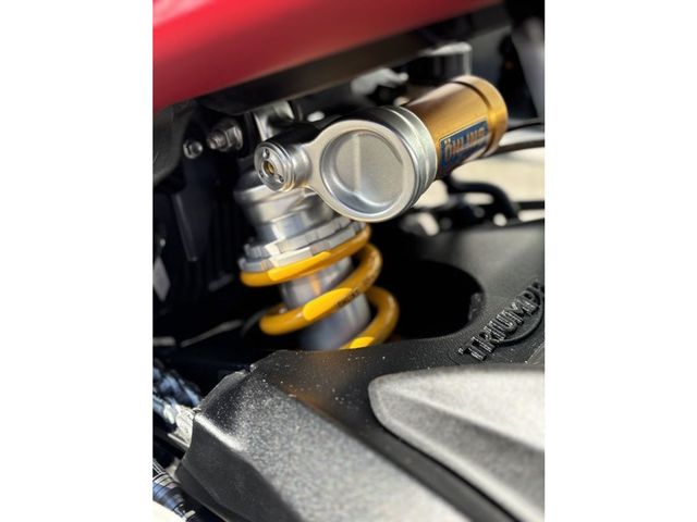 triumph - street-triple-rs