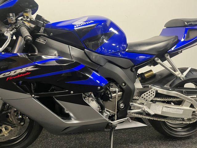 honda - cbr-1000-rr-fireblade