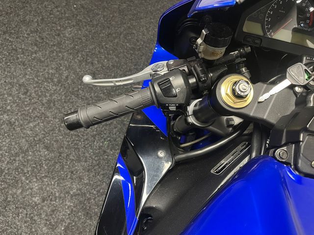 honda - cbr-1000-rr-fireblade