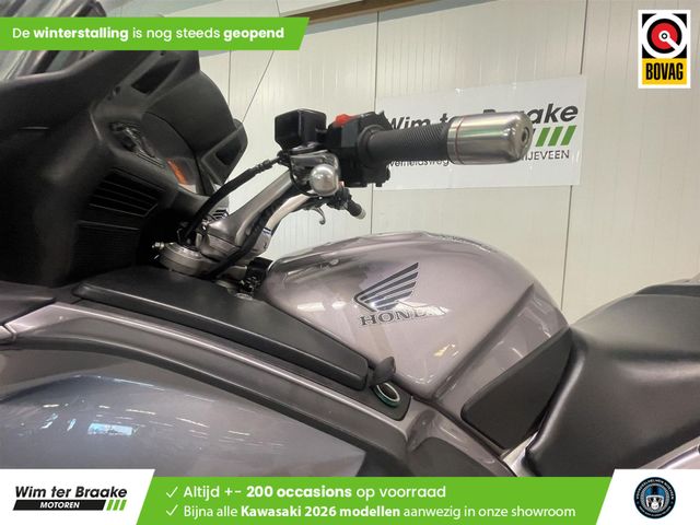 honda - st-1300-pan-european-abs