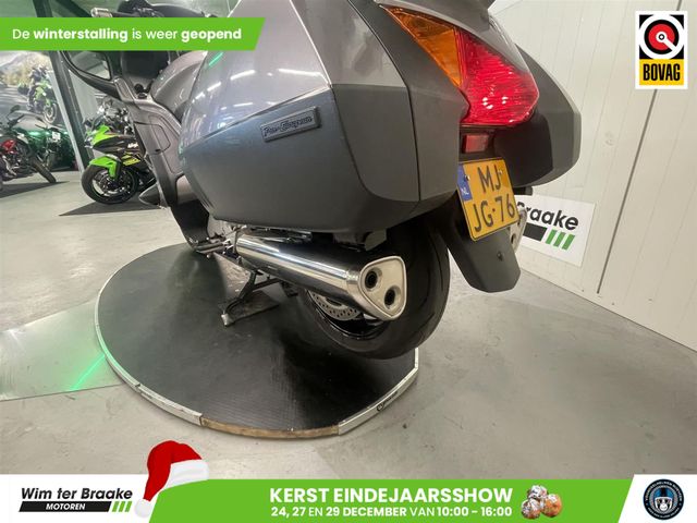 honda - st-1300-pan-european-abs