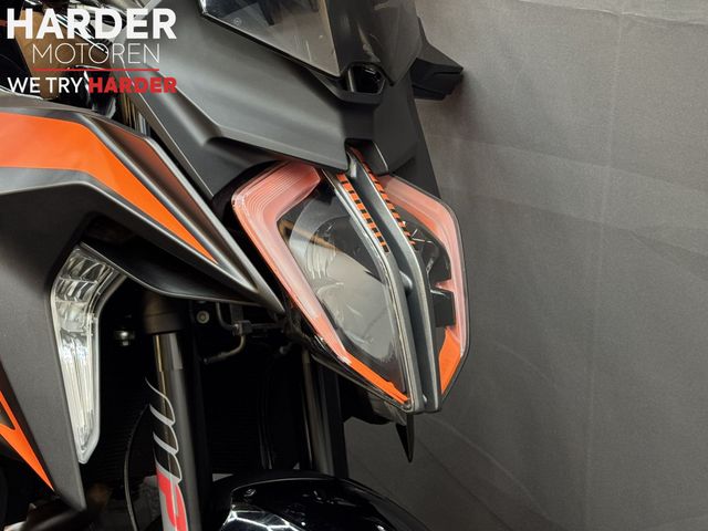 ktm - 1290-super-duke-gt