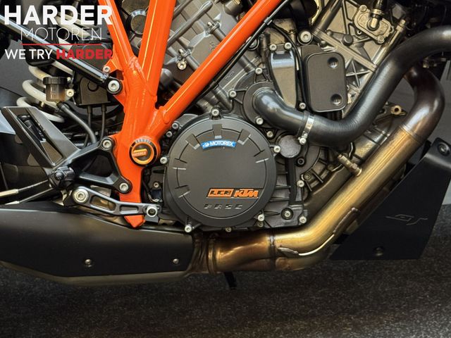 ktm - 1290-super-duke-gt