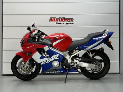 HONDA CBR 600 F – foto 3