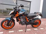 KTM 890 DUKE R