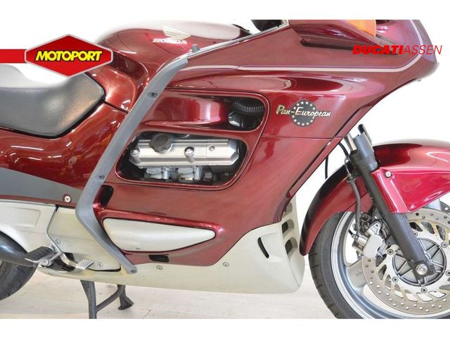 honda - st-1100-pan-european