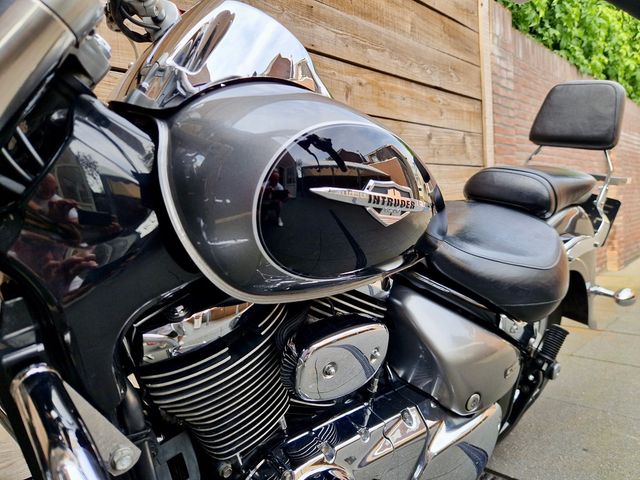 suzuki - vl-800-volusia