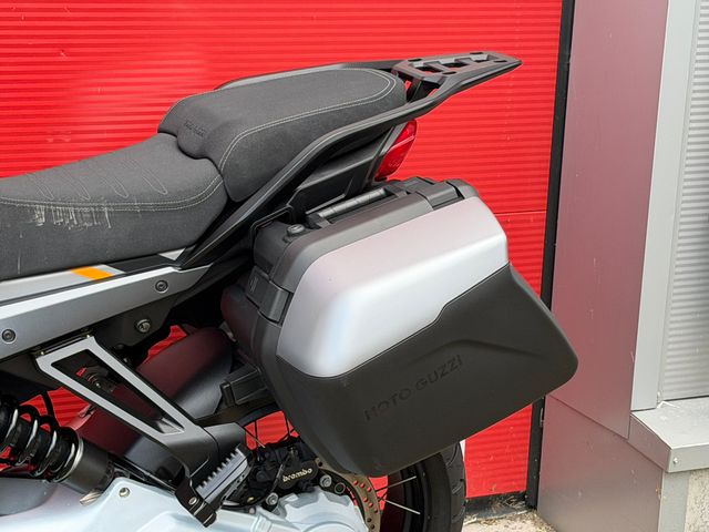 moto-guzzi - stelvio