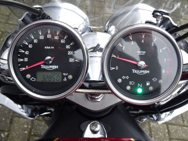 triumph - rocket-iii