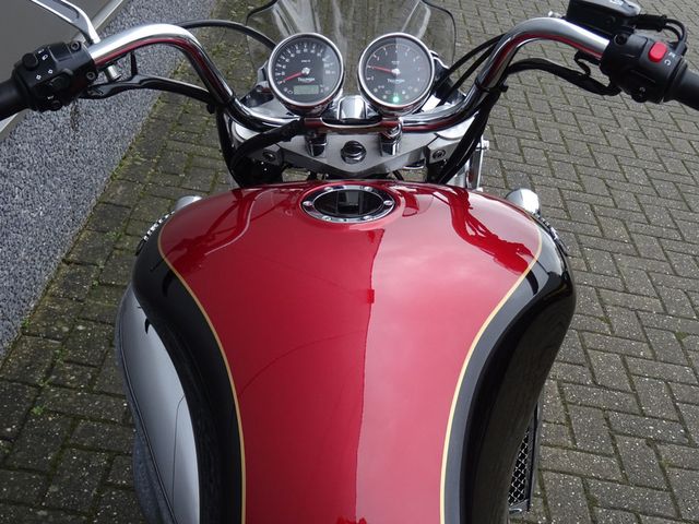triumph - rocket-iii