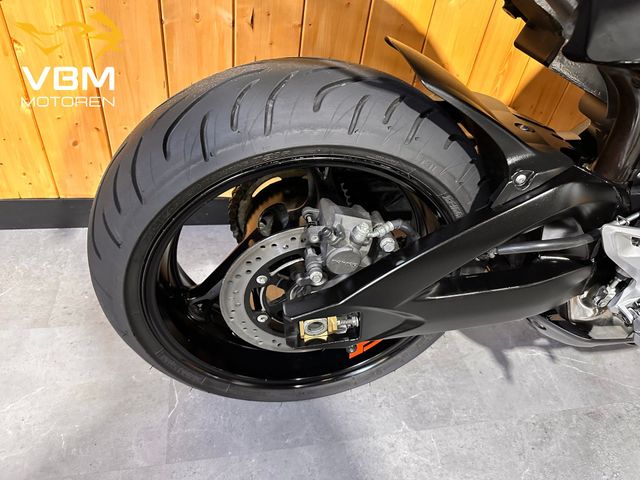 suzuki - b-king-1300