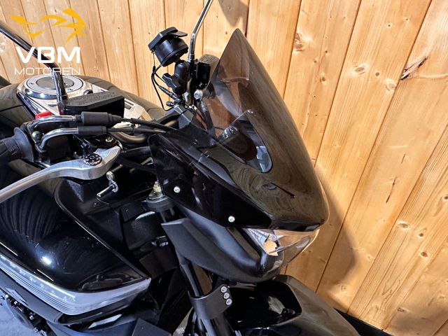 suzuki - b-king-1300