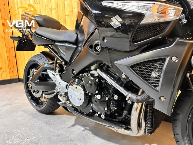 suzuki - b-king-1300