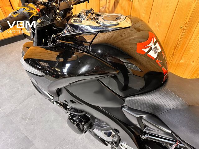suzuki - b-king-1300