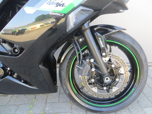 kawasaki - ninja-650